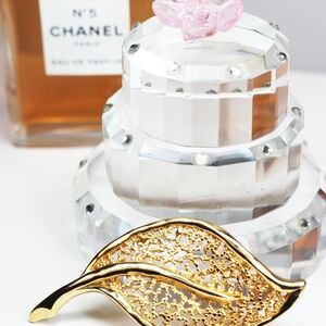 1980s MJ Ent 22K Gold Plated Fall Leaf Brooch